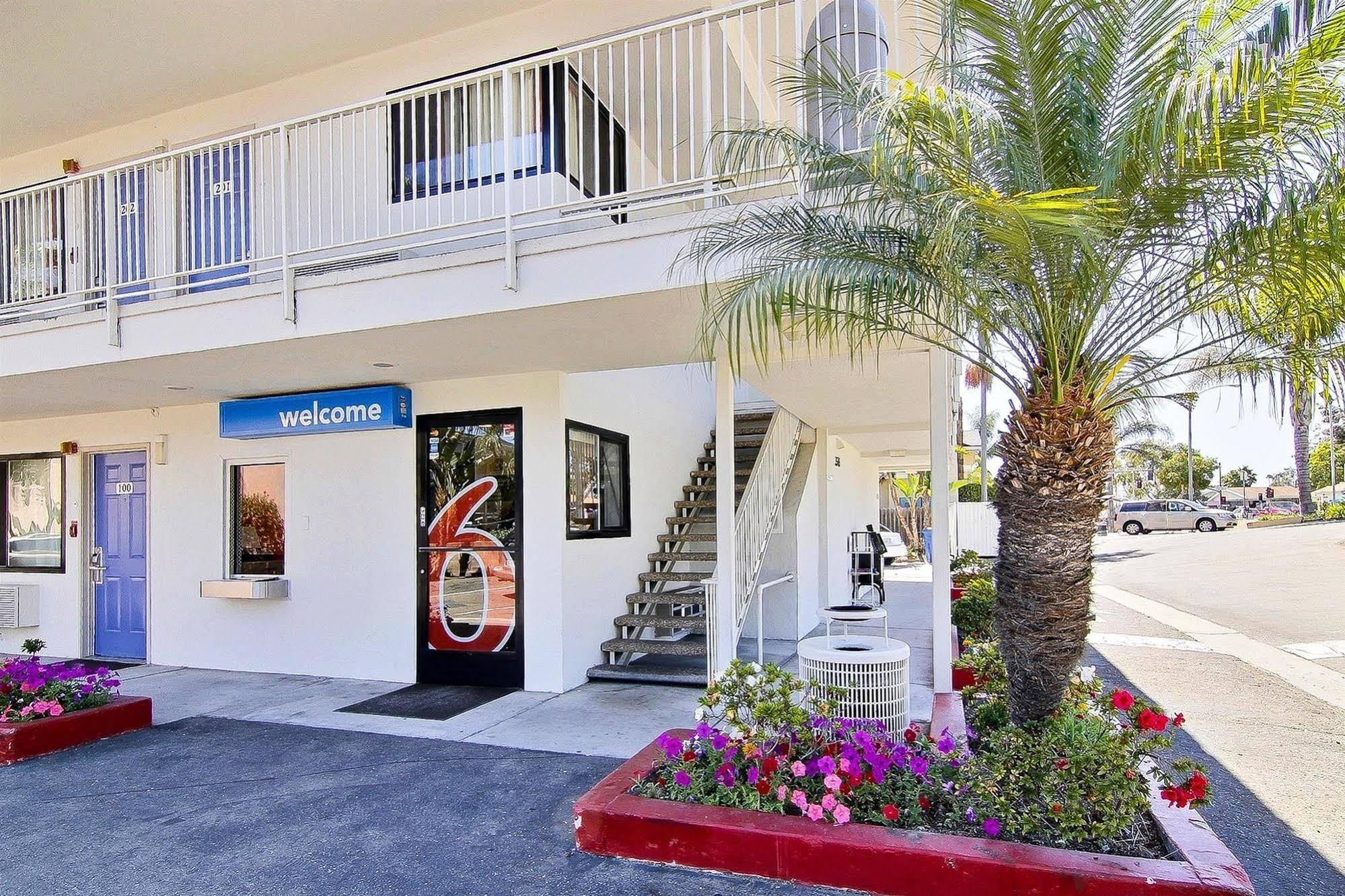Motel 6-Santa Barbara, Ca - State Street Exterior photo